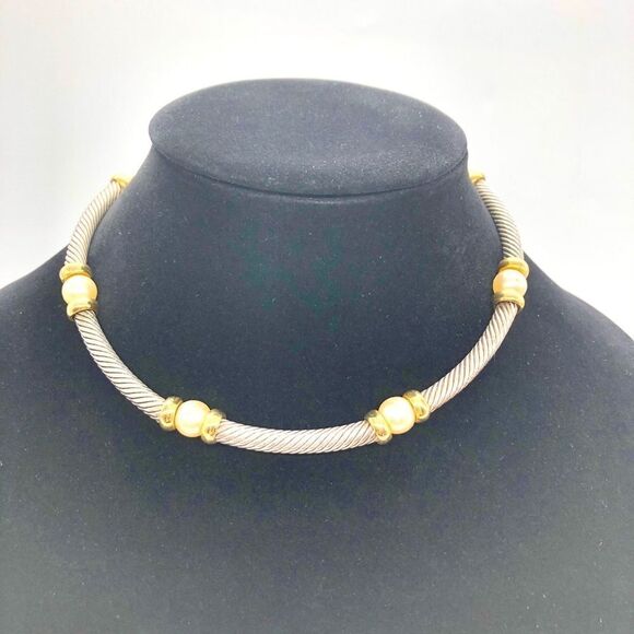 Jewelry - Silvertone Choker Necklace w/ Faux Pearls